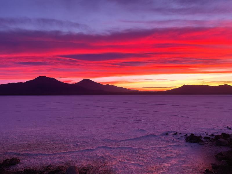 Classic 3-Day Uyuni Tour – Salt Flats, Red Lagoon & Colored Lakes