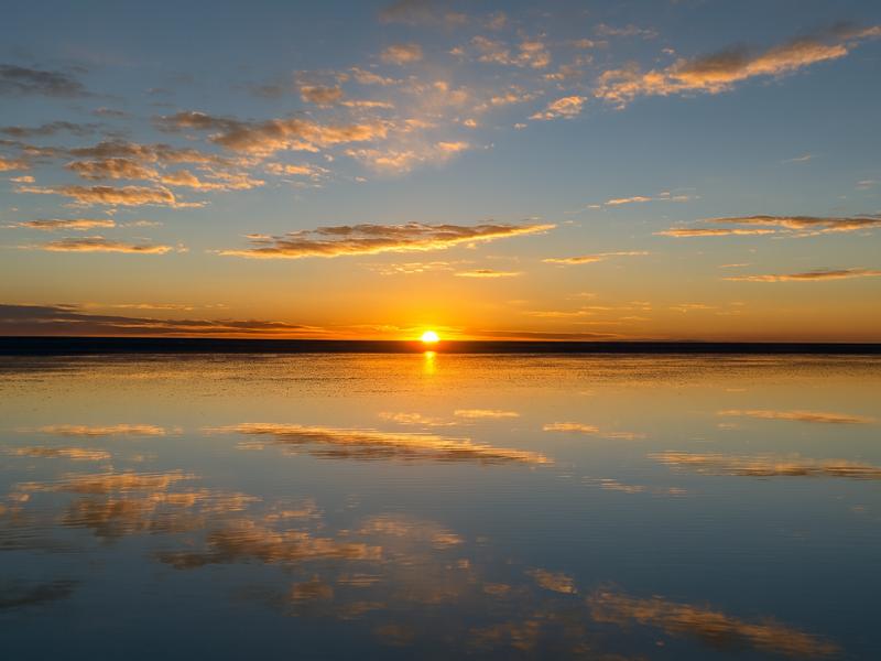 Uyuni Salt Flats Sunset Tour with Night Sky Stargazing